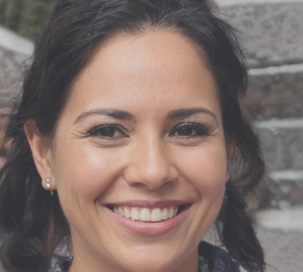 Sarah Chen, Investment Strategy Specialist